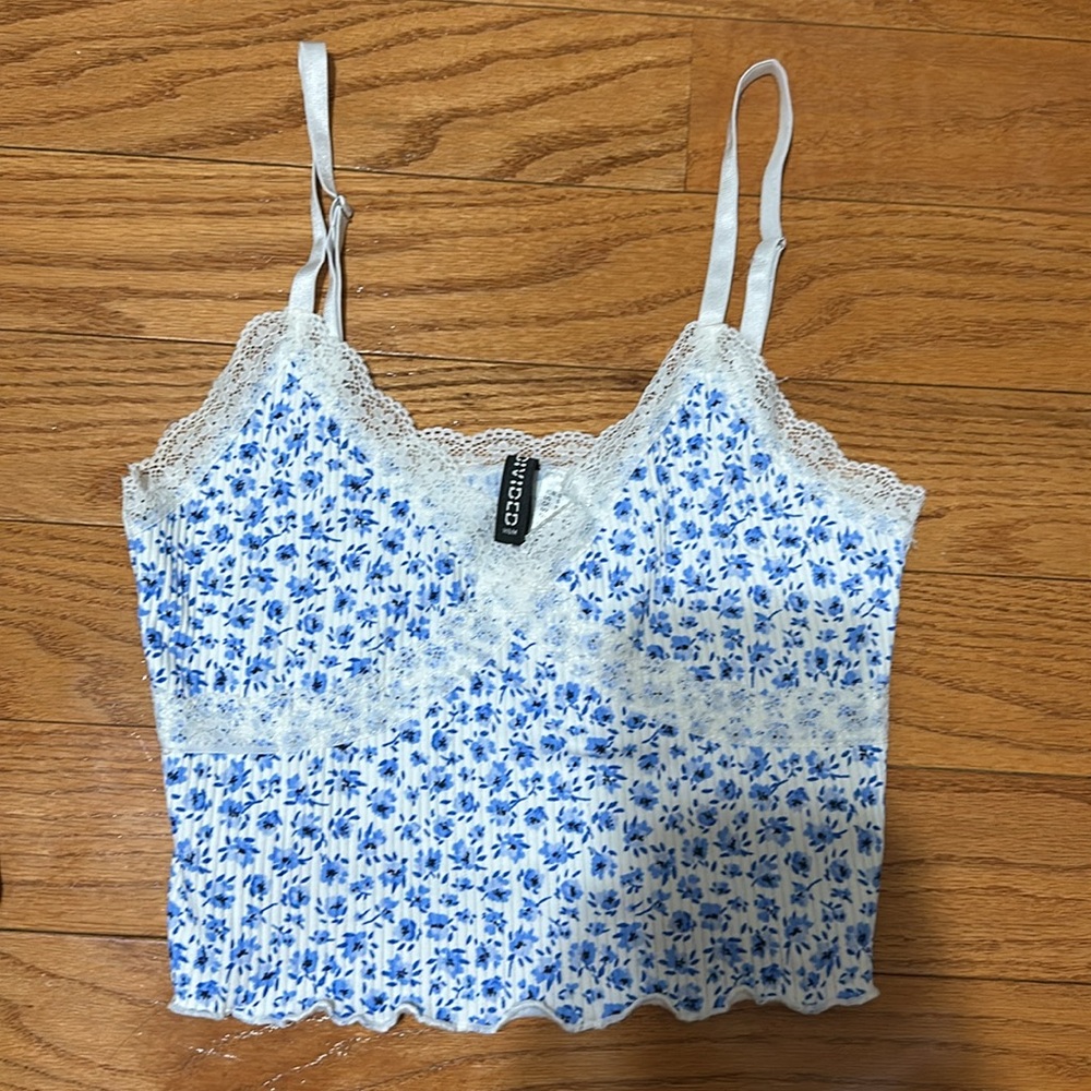 2 H&M Tops - image 7